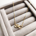 Colar Infinity - Formato de Infinito e Coração - Coleção Aurora - Banhado a Ouro 18k
