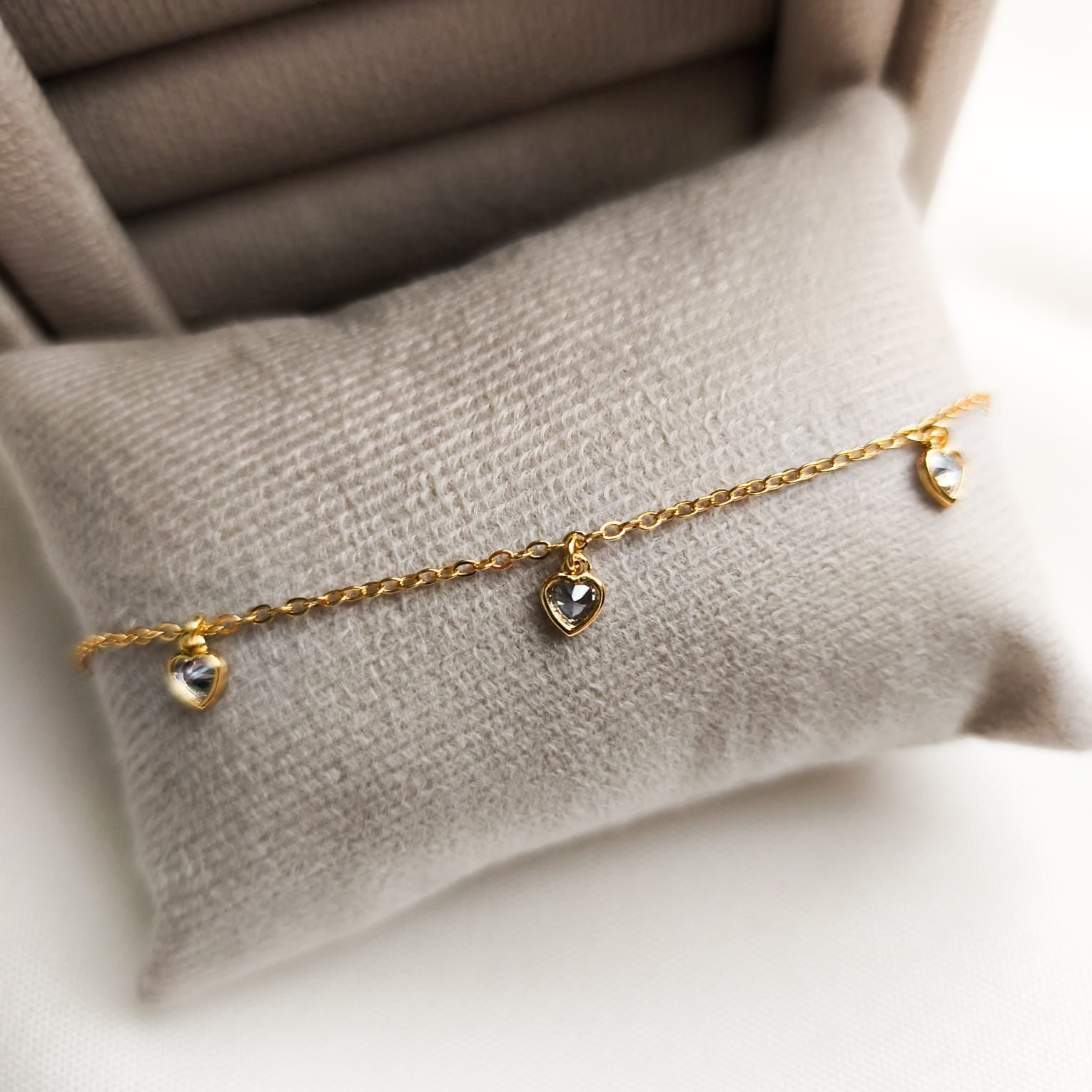 Pulseira Clarité - Detalhada Com Zircônias - Coleção Aurora - Banhada a Ouro 18K