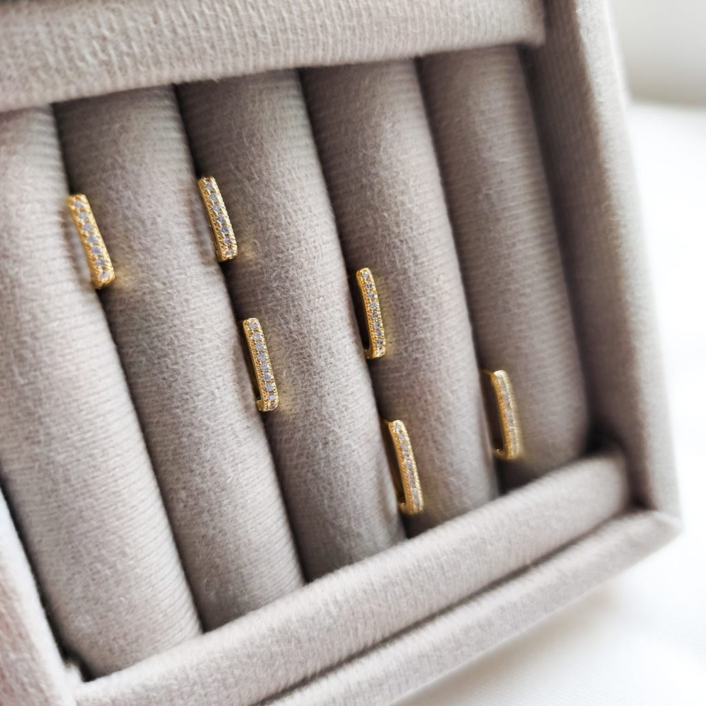 Trio de Brincos Aurora - Formato Geometrico e Cravejado - Coleção Aurora - Banhados a Ouro 18k