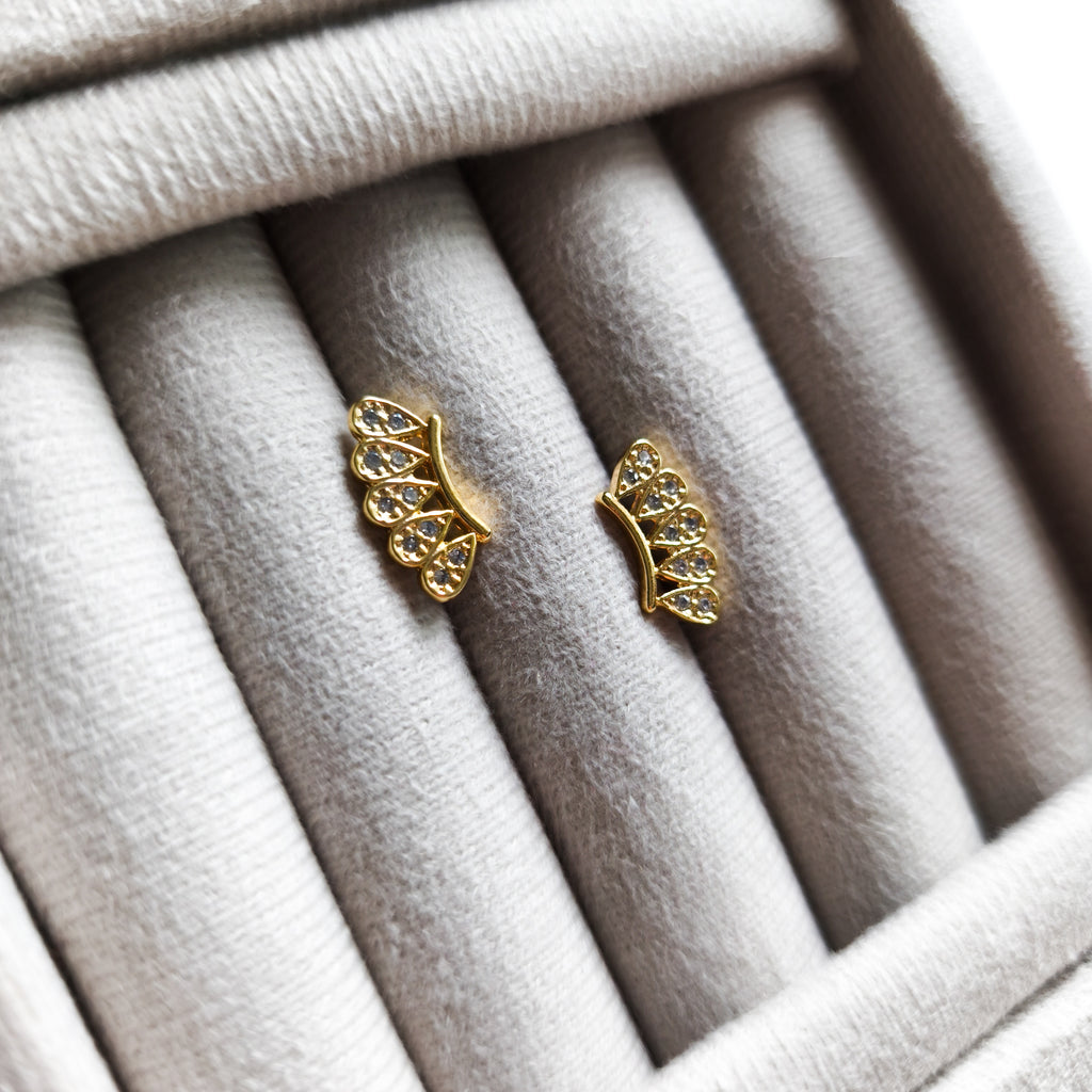 Brinco Alvorada - Cravejado Com Micro Zircônias - Coleção Aurora - Banhado a Ouro 18k