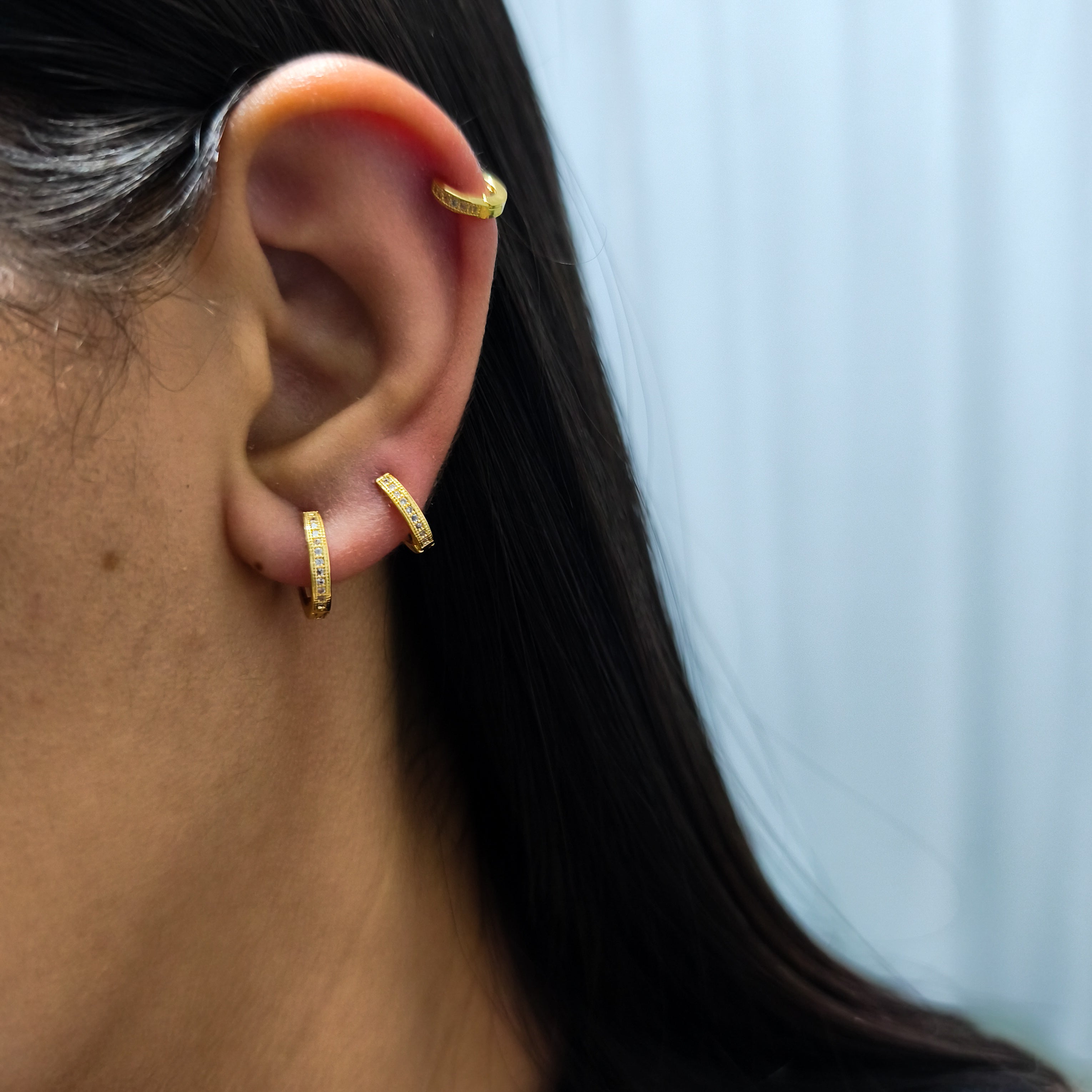 Trio de Brincos Lia - Argolas Cravejadas - Coleção Aurora - Banhados a Ouro 18k