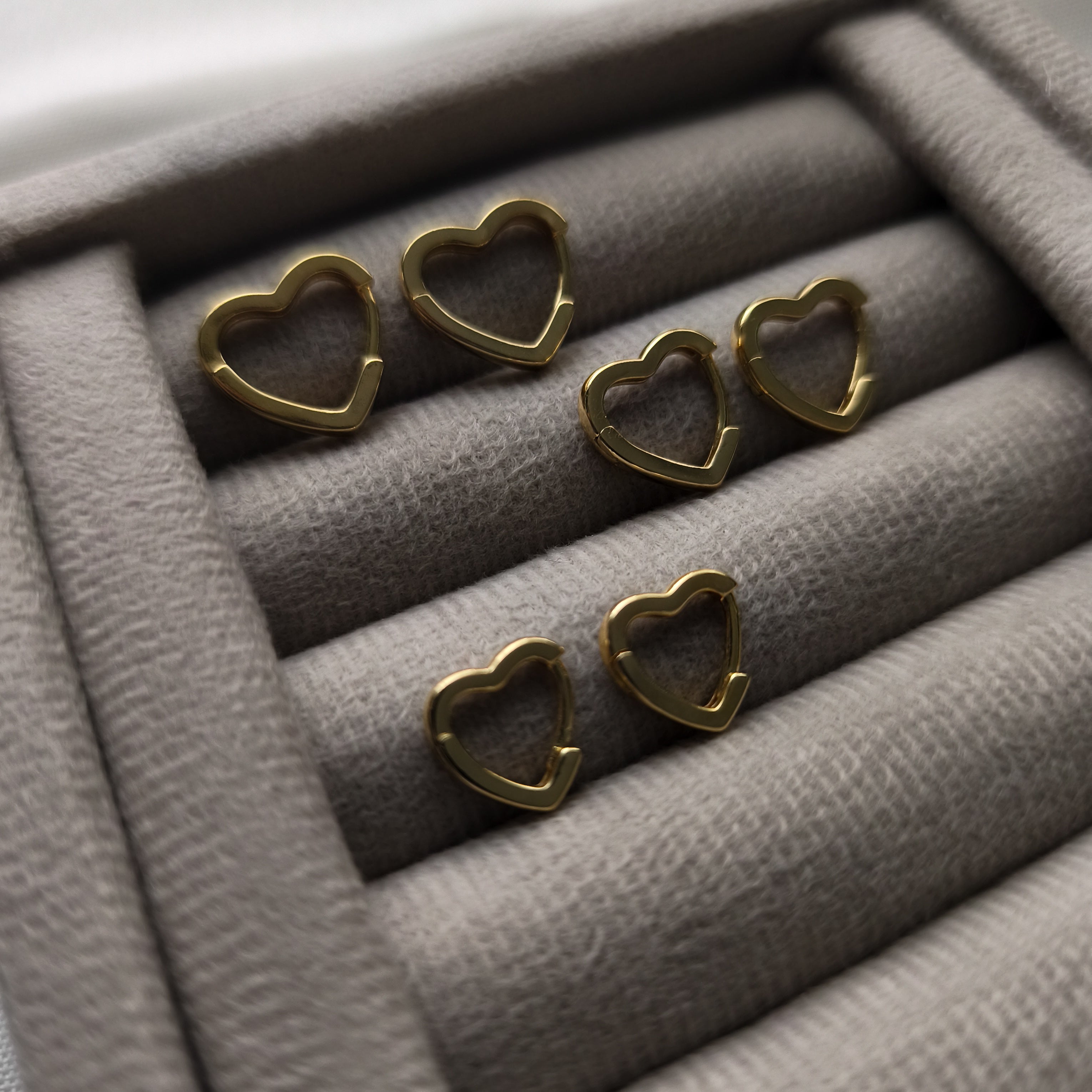 Trio de Brincos - Argolas em formato de coração - Coleção Aurora - Banhado a Ouro 18k