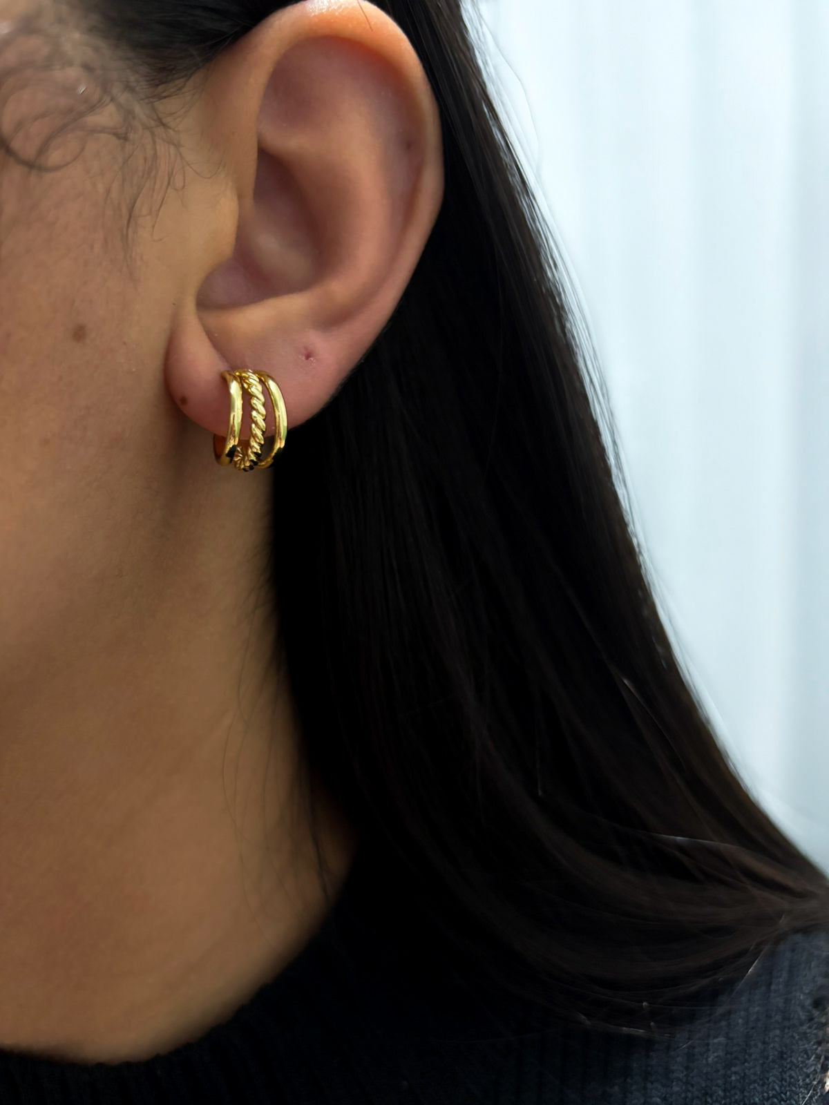 Argola Bruma Dourada - Coleção Aurora - Banhado a Ouro 18k