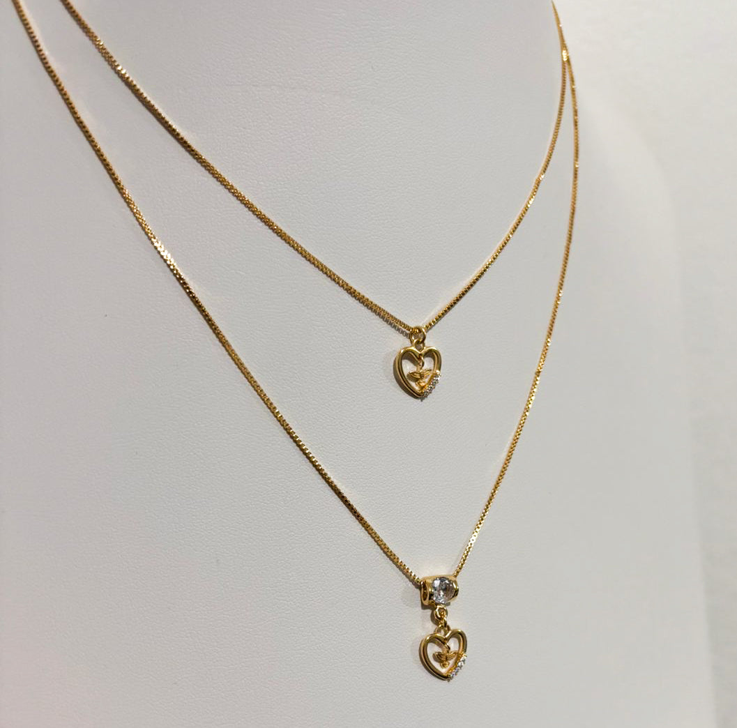 Colar Divine - Duplo Colar C/ Pingentes de Coração e Espírito Santo - Coleção Aurora - Banhado a Ouro 18k