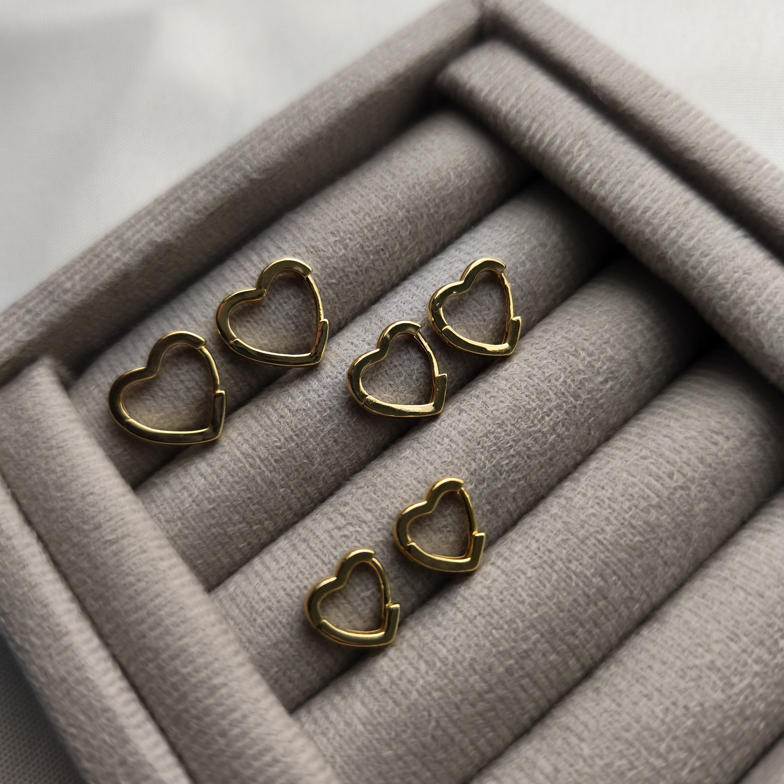 Trio de Brincos - Argolas em formato de coração - Coleção Aurora - Banhado a Ouro 18k