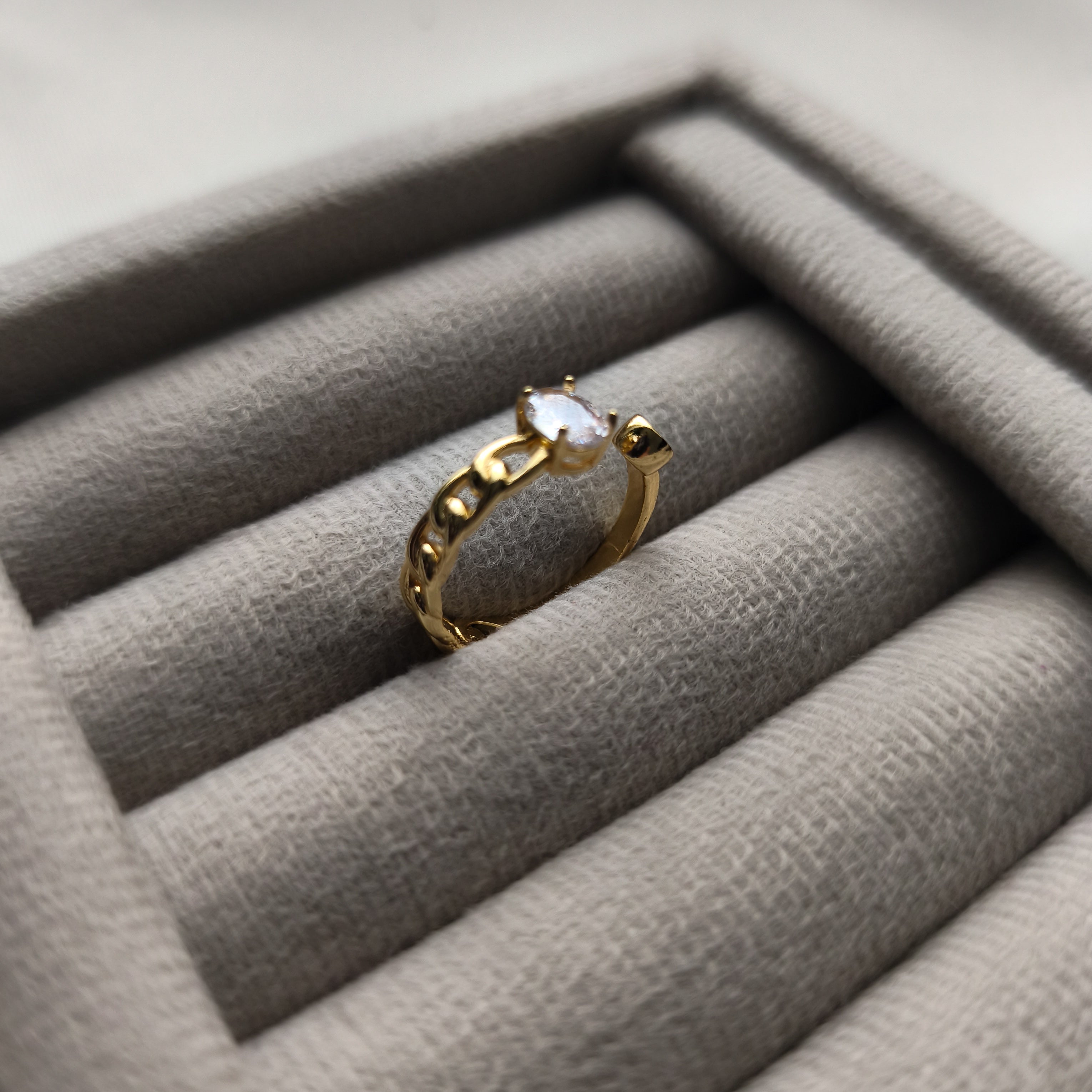 Anel Aura - Coleção Aurora - Banhado a Ouro 18k